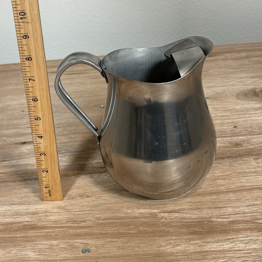 Vintage Vollrath Aluminum Water Pitcher with Ice Guard 68174 Discontinued 2.5QT - Picture 6 of 8